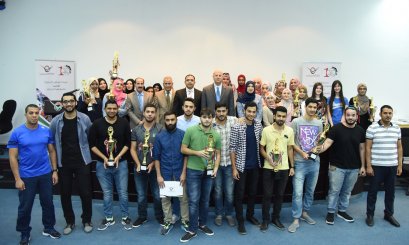 جامعة العين تكرم الطلبة الفائزين في دوري الألعاب الرياضية للكليات