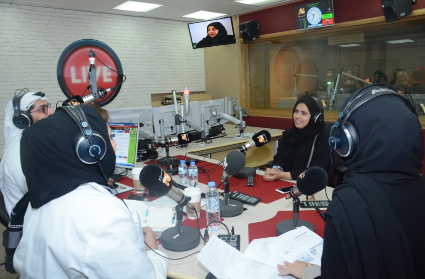 زيارة علمية إلى مؤسسة دبي للإعلام بمناسبة اليوم العالمي للإذاعة