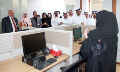 طلبة جامعة العين في زيارة طلابية للاطلاع على آلية عمل وكالة أنباء الإمارات