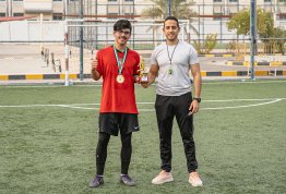 كرة القدم في نصف ملعب 1 ضد 1